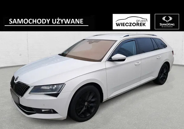 skoda Skoda Superb cena 99999 przebieg: 139000, rok produkcji 2018 z Poznań